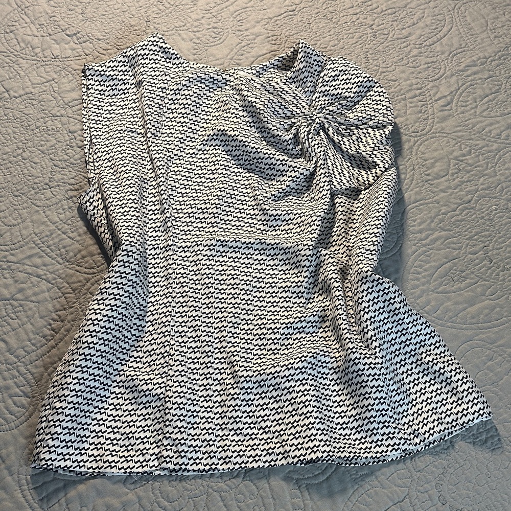 Diane Von Furstenberg Black and White Patterned Blouse